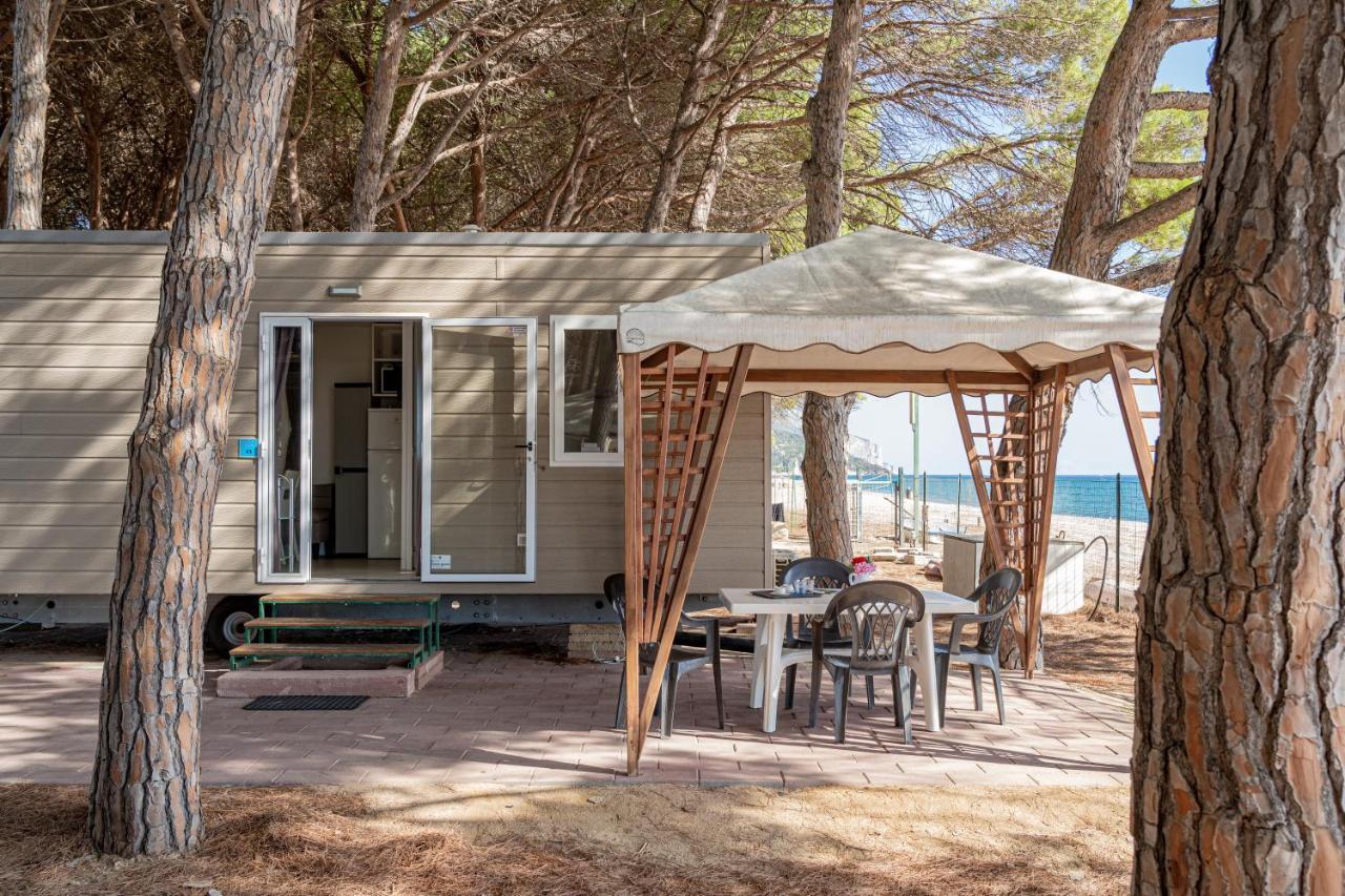 Camping&Village Le Cernie Lotzorai Exterior foto
