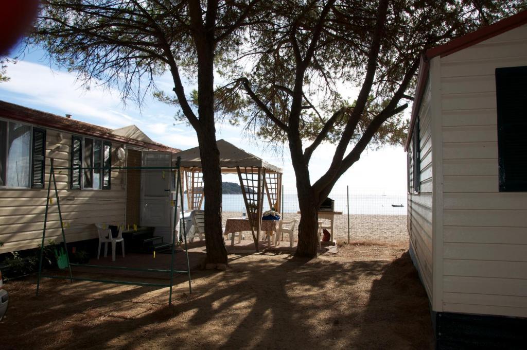 Camping&Village Le Cernie Lotzorai Exterior foto